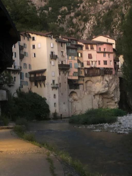 Confortable Au Pied Du Vercors Pont-en-Royans Kültér fotó